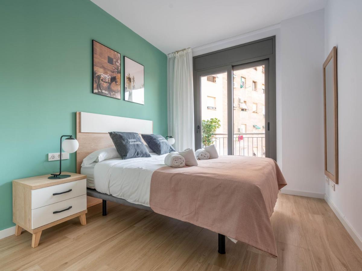Limehome Barcelona Carrer De Besalu 90 - Estancia Temporal Exteriör bild