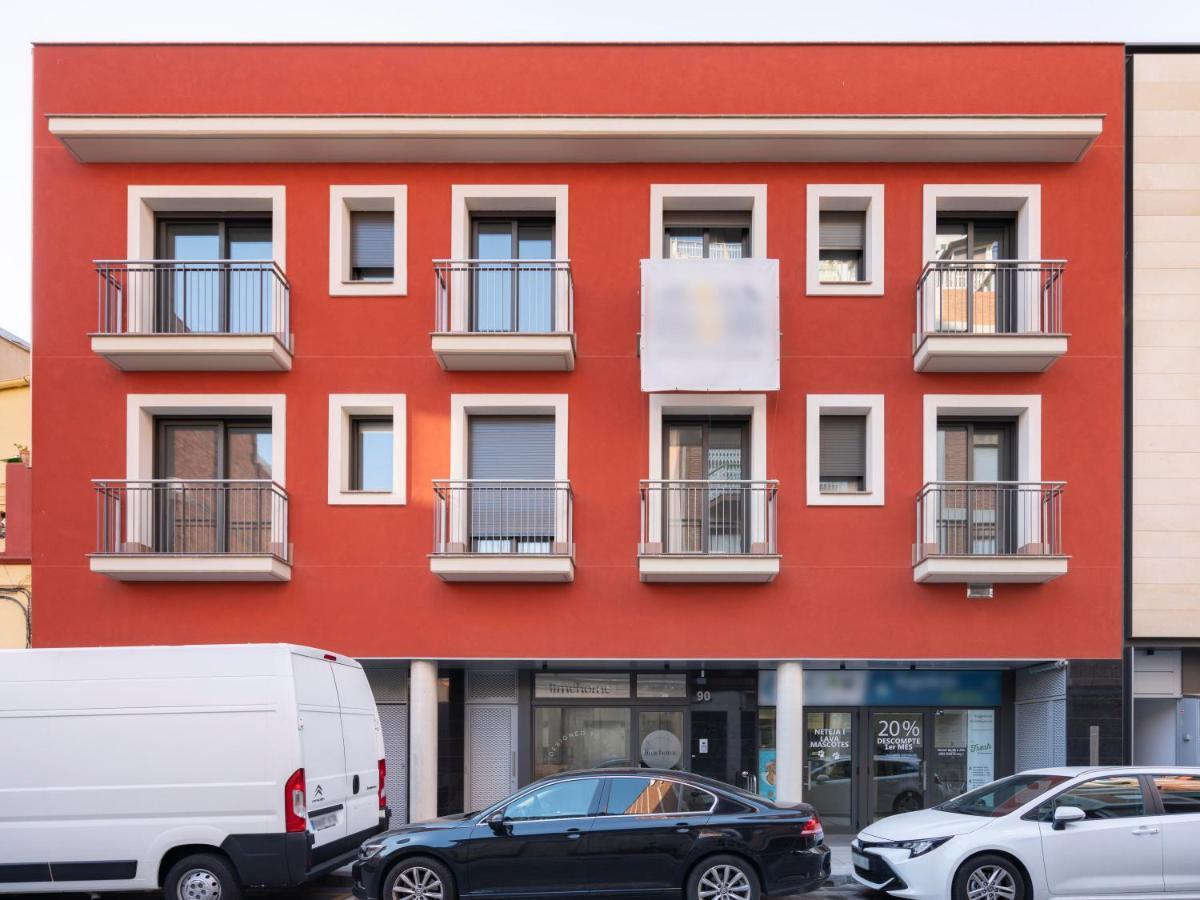 Limehome Barcelona Carrer De Besalu 90 - Estancia Temporal Exteriör bild